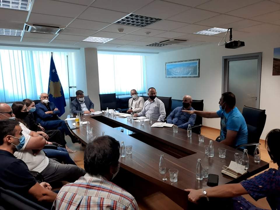 Qytetarët kërkojnë nga Ministri të tregojë “dorën e shtetit” në rastin e Kelkos-it